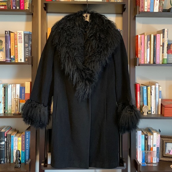 Lambswool coat with karakul lamb fur - Picture 2 of 8